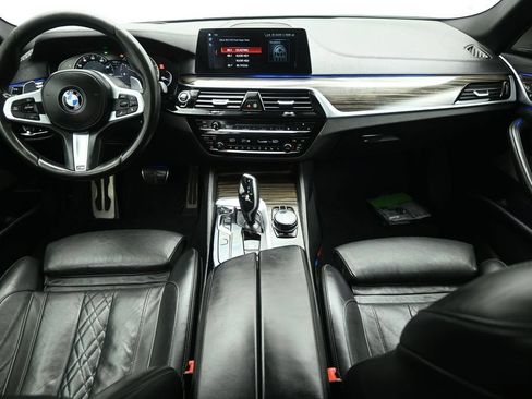 Used 2018 BMW M550i xDrive AWD/4WD image 21