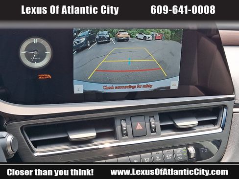 Used 2025 Lexus ES 300h w/ Premium Package FWD image 18