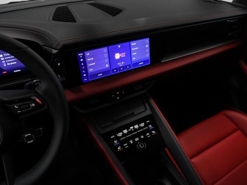 New 2025 Porsche Macan 4S Electric image 43