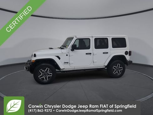 Certified 2025 Jeep Wrangler Sahara AWD/4WD image 8