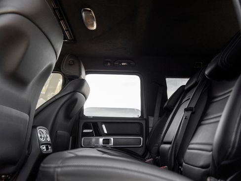 Used 2025 Mercedes-Benz G 550 image 38