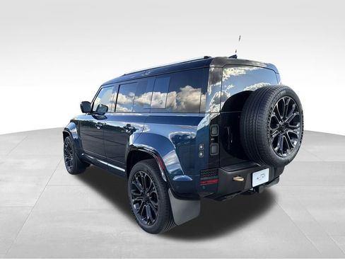 New 2026 Land Rover Defender 110 OCTA image 3