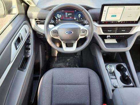 New 2026 Ford Explorer Active AWD/4WD image 13