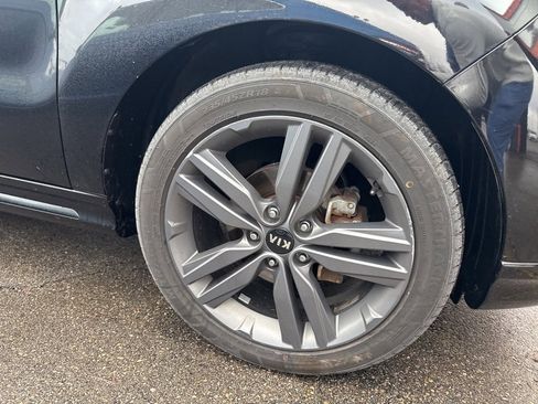 Used 2016 Kia Soul + w/ Tarmac Special Edition image 23