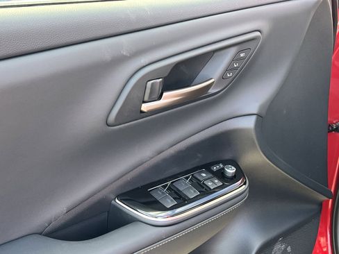 New 2025 Toyota Crown Signia image 10