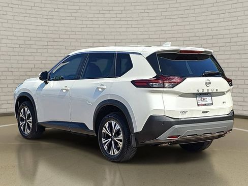 Used 2023 Nissan Rogue SV FWD image 7