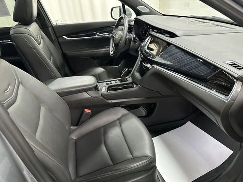 Certified 2023 Cadillac XT6 Premium Luxury w/ LPO, Floor Liner Package AWD/4WD image 19
