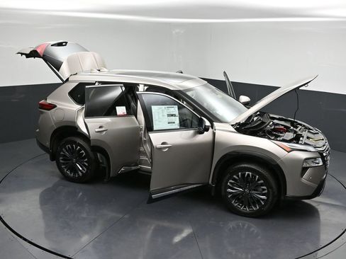 New 2026 Nissan Rogue Platinum w/ Tech Package image 33