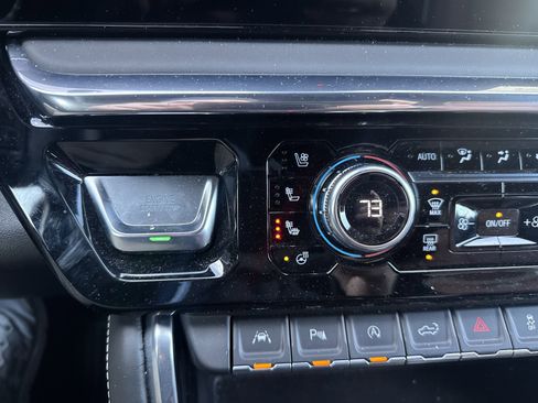 Used 2025 GMC Sierra 1500 Denali Ultimate image 28