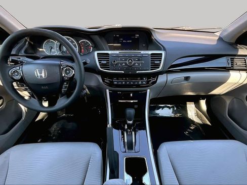 Used 2016 Honda Accord LX image 15