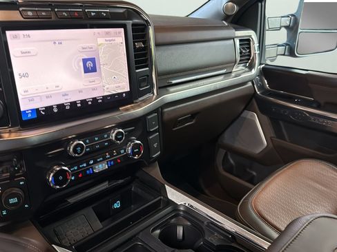 Certified 2024 Ford F250 King Ranch w/ Chrome Package AWD/4WD image 19