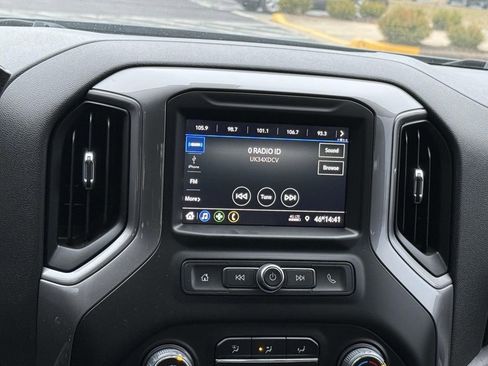 Used 2021 Chevrolet Silverado 1500 Custom image 10