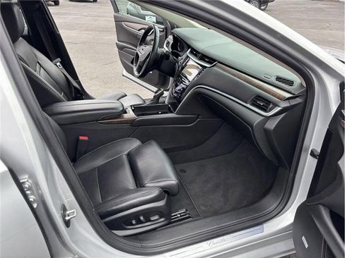 Used 2018 Cadillac XTS Premium Luxury image 17