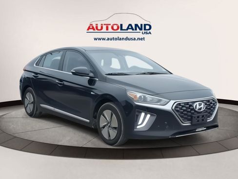 Used 2020 Hyundai Ioniq SE image 1