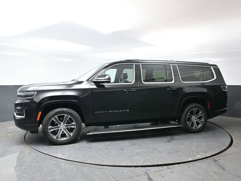 Used 2024 Jeep Grand Wagoneer L 4WD image 11