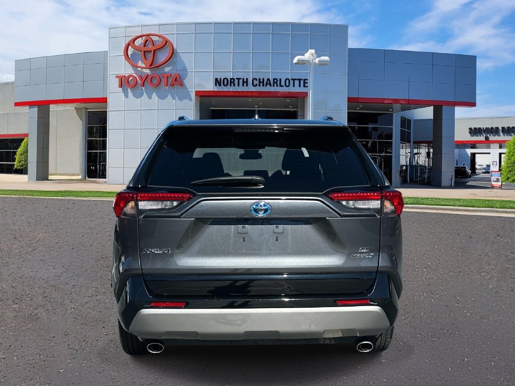 Used 2024 Toyota RAV4 SE AWD/4WD image 6