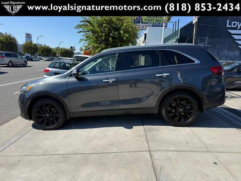 Used 2020 Kia Sorento EX FWD image 4