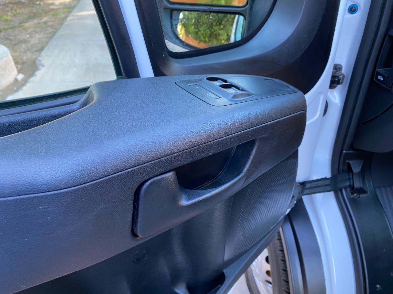 Used 2025 RAM ProMaster 2500 w/ U-Haul Equipment Group FWD image 24