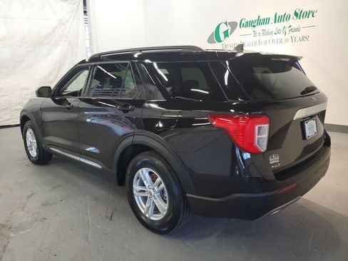 Used 2022 Ford Explorer XLT w/ Equipment Group 202A AWD/4WD image 4