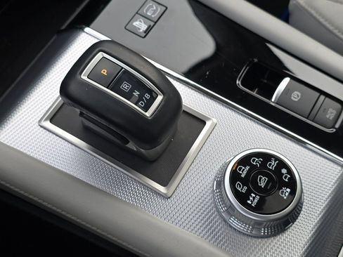 Used 2024 Mitsubishi Outlander SEL image 22