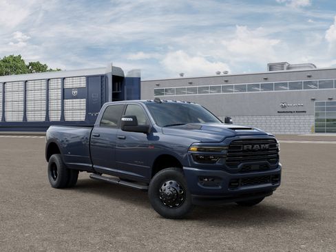 New 2026 RAM 3500 Laramie w/ Night Edition AWD/4WD image 3