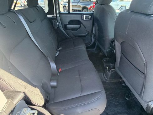 Used 2023 Jeep Wrangler Unlimited Sport image 21