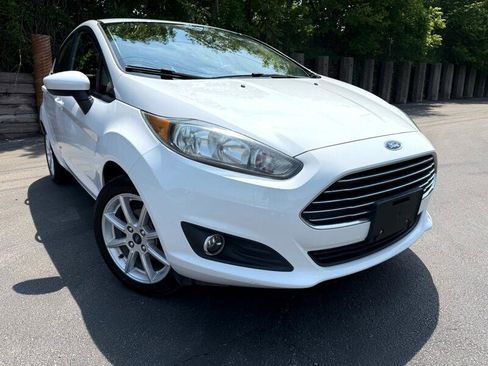 Used 2019 Ford Fiesta SE w/ Equipment Group 201A image 4