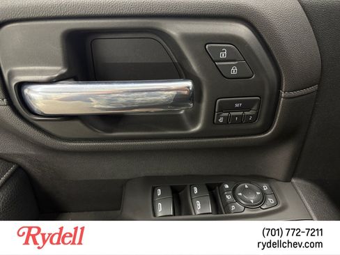 Used 2020 GMC Sierra 2500 Denali w/ Denali Ultimate Package AWD/4WD image 11
