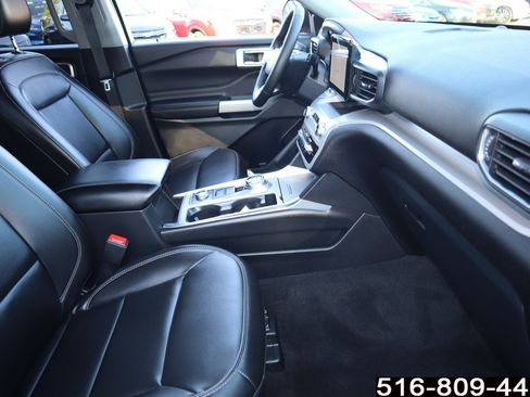 Used 2024 Ford Explorer XLT w/ Equipment Group 202A image 20