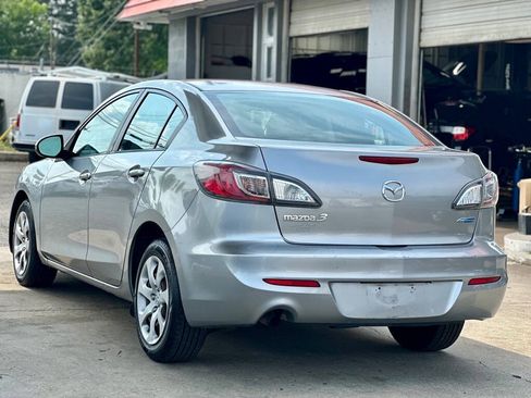 Used 2013 MAZDA MAZDA3 i Sport FWD image 8