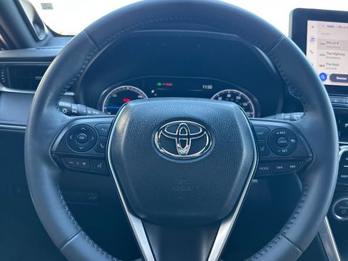 Certified 2023 Toyota Venza XLE AWD/4WD image 23