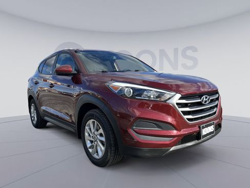 Used 2018 Hyundai Tucson SE image 10