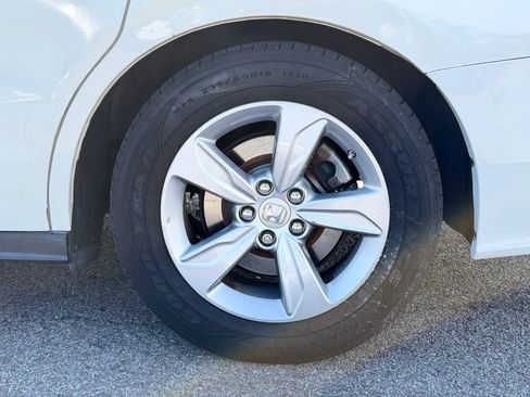 Used 2018 Honda Odyssey EX-L image 53