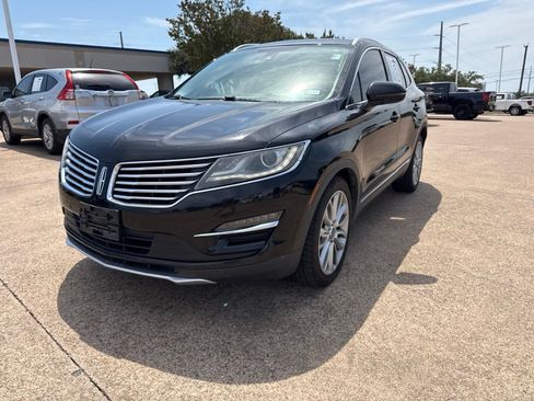 Used 2018 Lincoln MKC Reserve FWD image 3