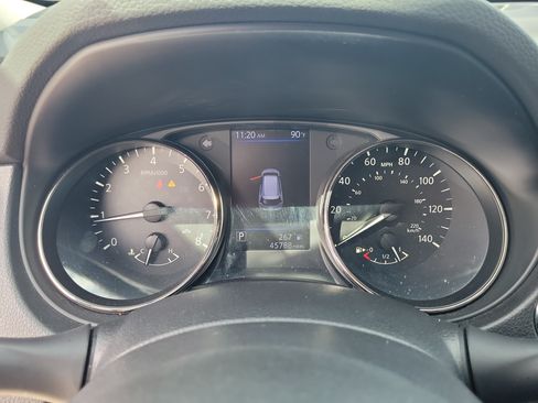 Certified 2019 Nissan Rogue SV FWD image 21