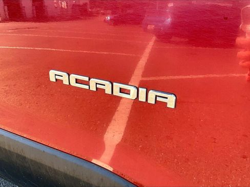 Used 2018 GMC Acadia SLE FWD image 31