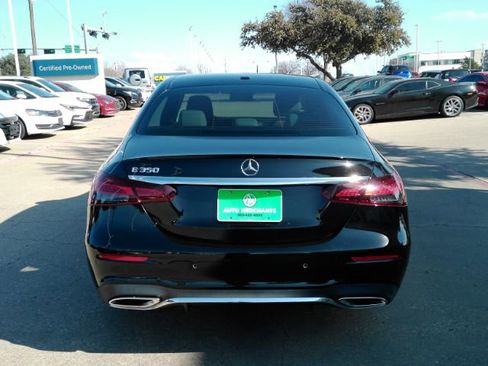 Used 2022 Mercedes-Benz E 350 Sedan w/ Driver Assistance Package image 9