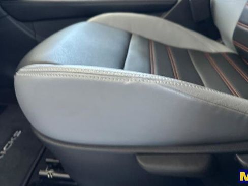 Used 2024 Nissan Kicks SR w/ SR Premium Package image 13