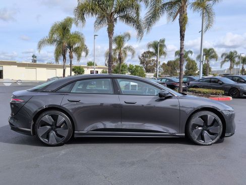 Used 2024 Lucid Air Touring AWD/4WD image 11