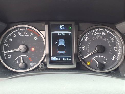 Used 2023 Toyota Tacoma TRD Sport w/ Technology Package AWD/4WD image 12