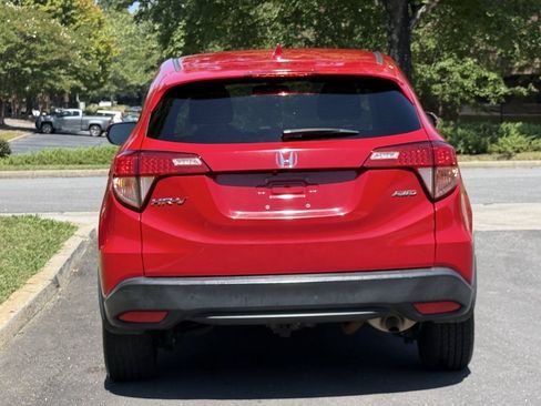 Used 2018 Honda HR-V EX image 5