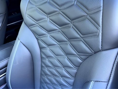 New 2026 Genesis GV80 3.5T e-SC image 6