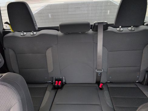 Used 2024 Chevrolet Silverado 1500 Custom image 22