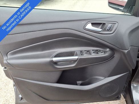 Used 2017 Ford Escape SE w/ Equipment Group 201A image 16