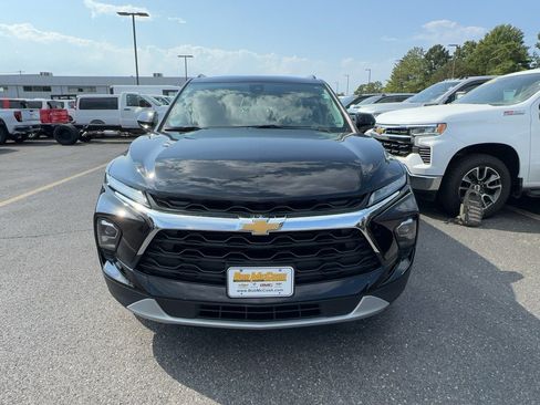 Certified 2024 Chevrolet Blazer LT w/ Convenience Package FWD image 9