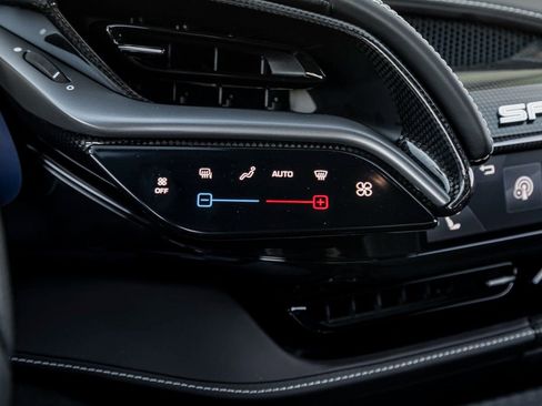 Used 2023 Ferrari SF90 Stradale image 19