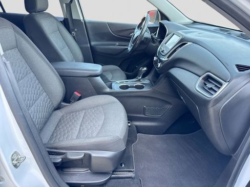 Used 2018 Chevrolet Equinox LT FWD image 7