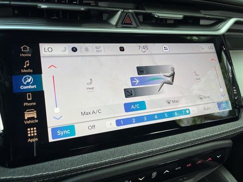 New 2026 Jeep Cherokee Laredo AWD/4WD image 31