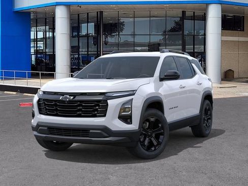 New 2027 Chevrolet Equinox LT w/ Convenience Package II FWD image 6