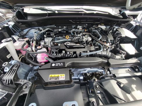 Used 2024 Toyota Corolla Cross AWD Hybrid image 28